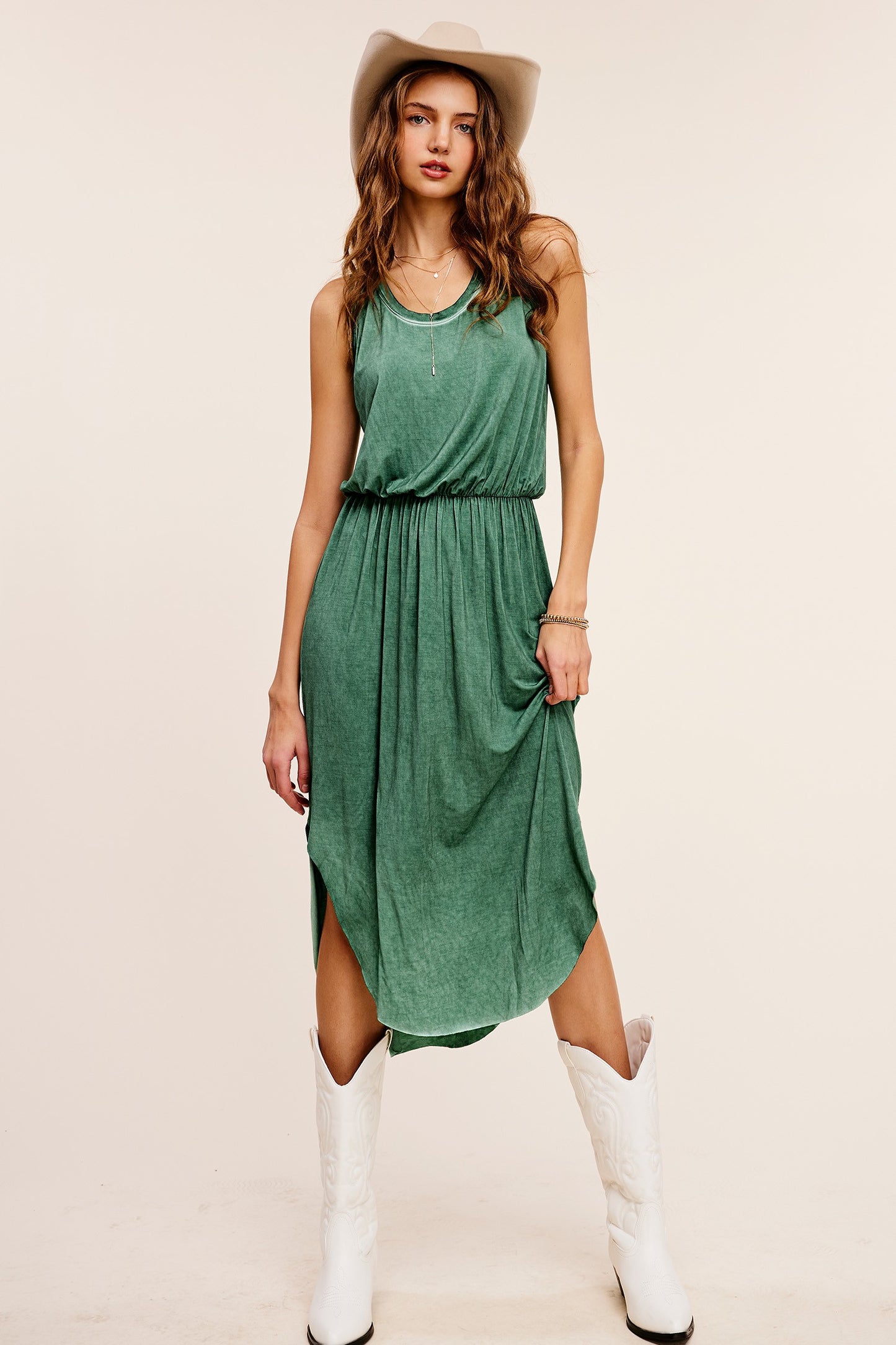 STRETCHY SIDE SLIT SLEEVELESS DRESS