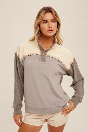 SOFT COLOR BLOCK MOCK NECK PULLOVER