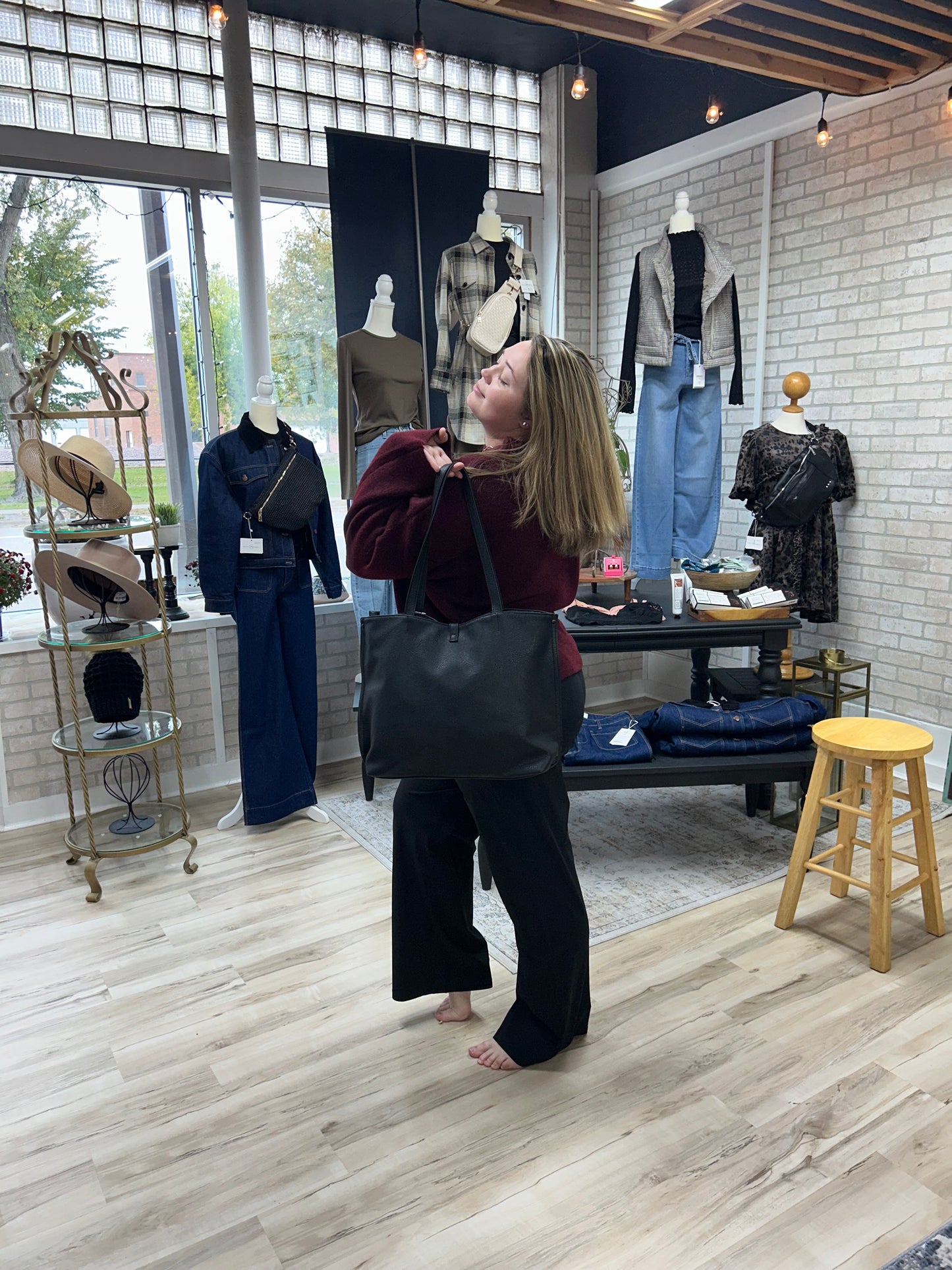 7 Diamonds Cozy Knit Sweater - Burgundy